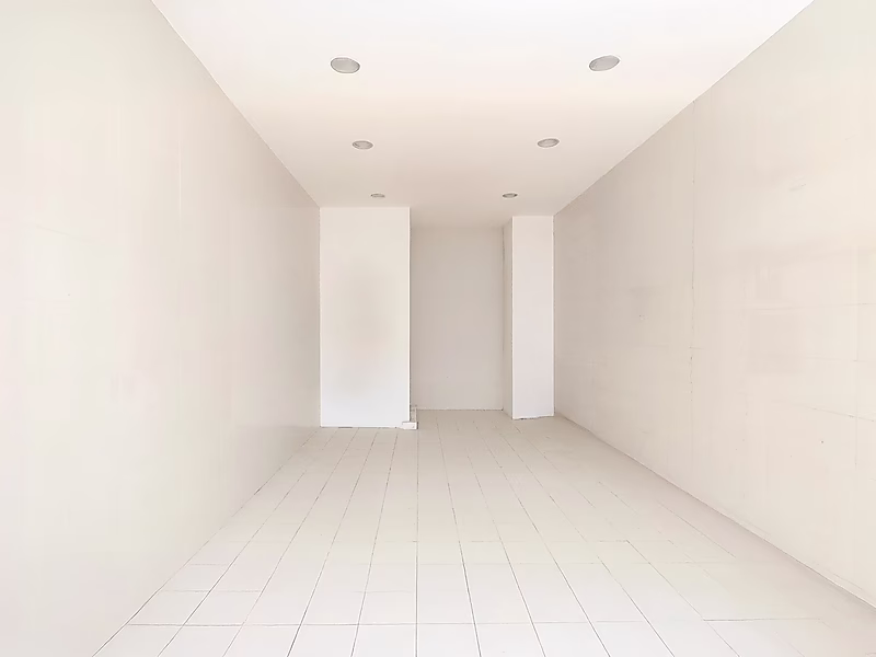 EXCELLENT LOCATION - RETAL SHOPS FOR RENT - Photo 9