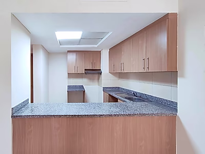 UNFURSNISHED 1 BEDROOM APARTMENT | FOX HILLS