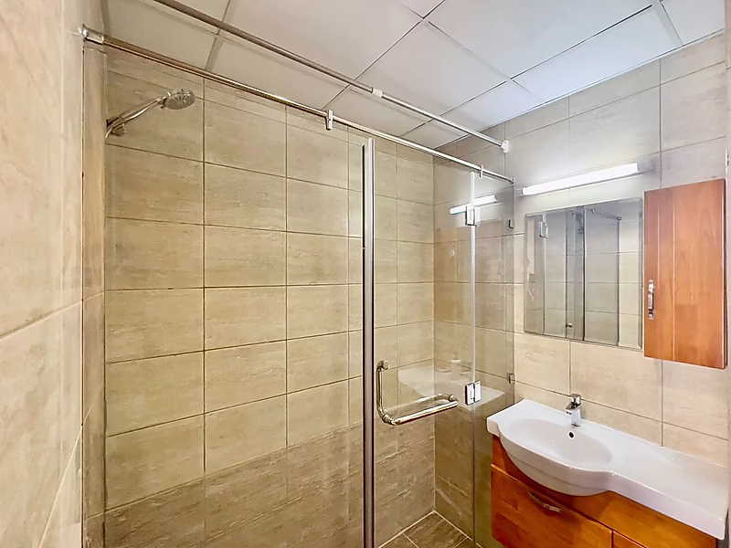 UNFURSNISHED 1 BEDROOM APARTMENT | FOX HILLS - Photo 7