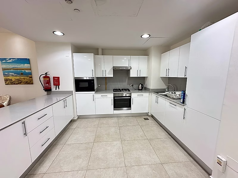 SEA VIEW 1BR BILLS INCLUDED IN PRIME LUSAIL - Photo 5