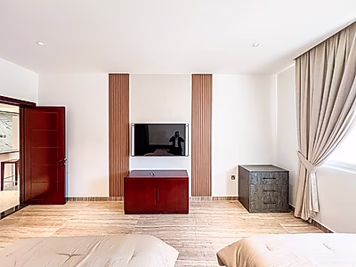 REFINED 2 BEDS! UTILITIES INCLUDED
