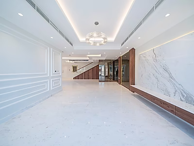 Fully Renovated Freehold Penthouse | Hot Offer & Move In Ready