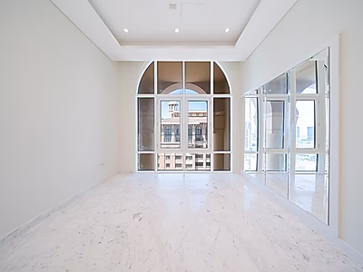 Fully Renovated Freehold Penthouse | Hot Offer & Move In Ready