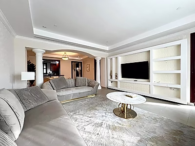 ELEGANTLY STYLED! 2-BR TOWNHOUSE WITH PRIVATE BALCONY | PORTO