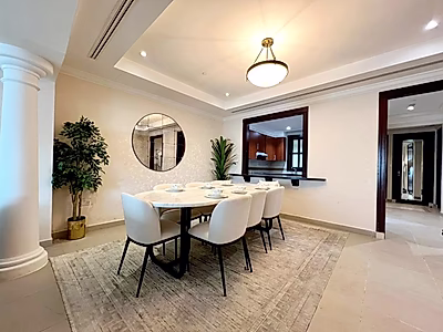 ELEGANTLY STYLED! 2-BR TOWNHOUSE WITH PRIVATE BALCONY | PORTO