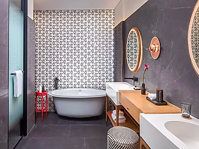 SPECIAL RATE! | A 5-STAR HOTEL 1 BEDROOM SUITE | WEST BAY