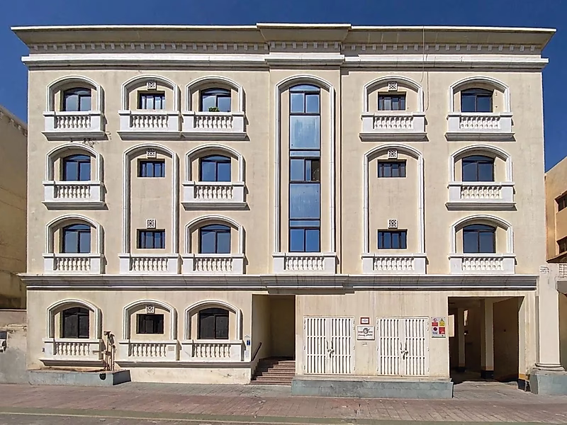 WHOLE RESIDENTIAL BUILDING | INVESTMENT OPPORTUNITY - Photo 1