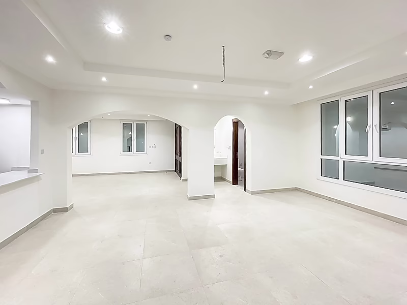 A MONTH FREE! 5BR + MAID VILLA | MURAIKH - Photo 1