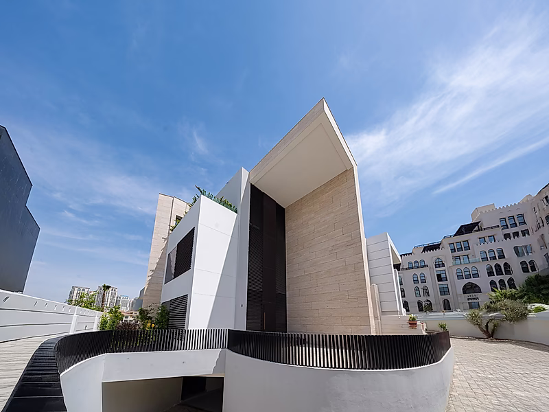 Luxury Living | Standalone Villa in La Plage - Photo 14