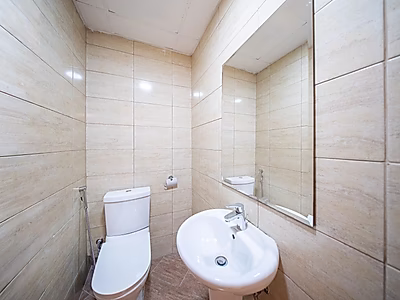 GREAT DEAL | TITLED 1-BHK WITH BALCONY IN FOX HILLS