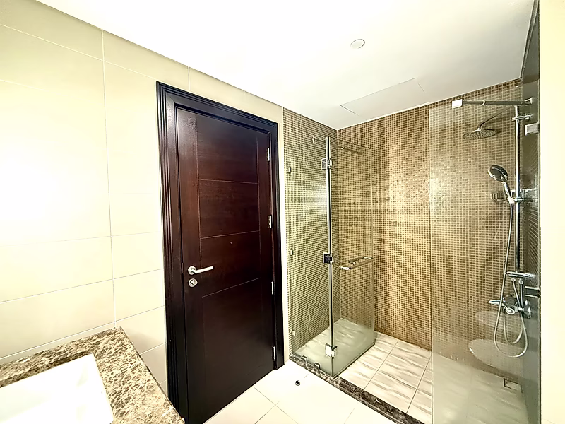 Panoramic Sea & Marina Views | High-Floor Luxury 2BR in Viva Bahriya | Beach Access | Title Deed Ready - Photo 12