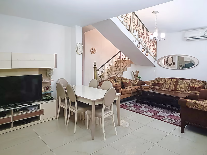 Modern 4BR Compound Villa with Garden - Photo 1
