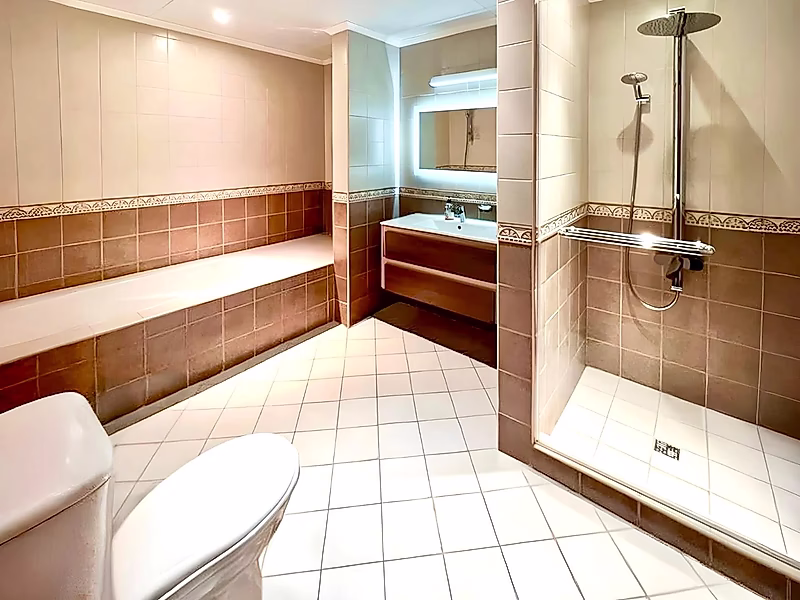 INVEST IN PRIME 2BR AT PORTO ARABIA TODAY - Photo 2