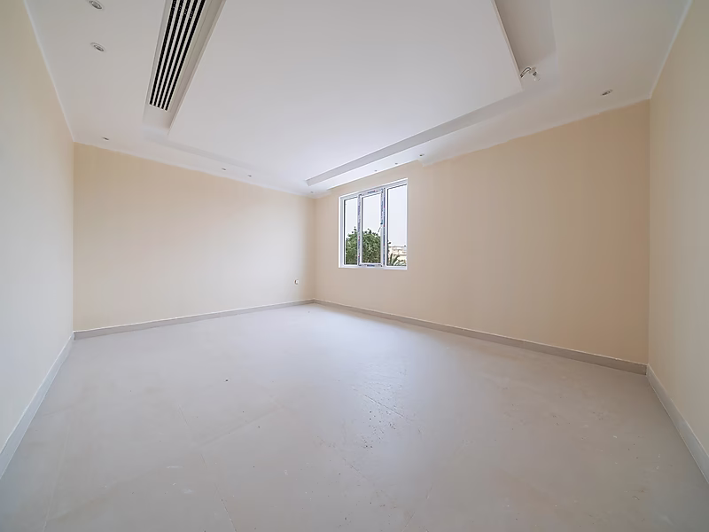 Luxury 8-Bedroom Stand-Alone Villa | Prime Location in Al Thumama - Photo 4