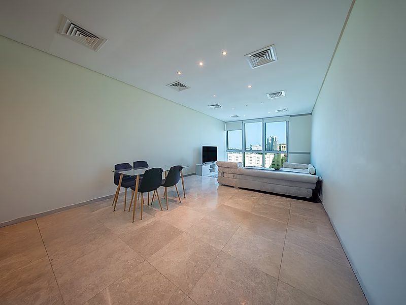 Sophisticated 2BR Apartment with Elegant Finishes - Photo 7