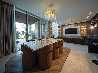 Stylish Duplex with Panoramic Views