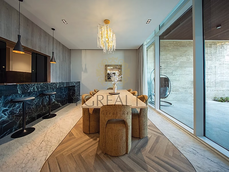 Stylish Duplex with Panoramic Views - Photo 9