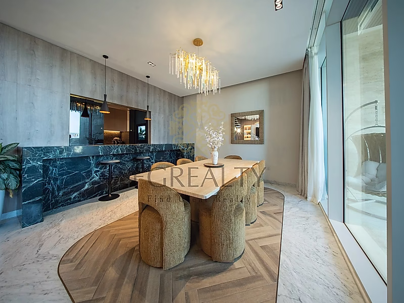 Stylish Duplex with Panoramic Views - Photo 11