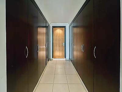 Bright & Unique Layout 1 Bedroom in Porto Arabia’s Top Tower - Sea & Kempinski View