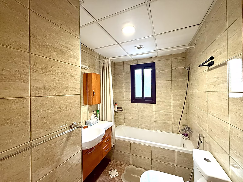 FOR SALE: Luxurious One Bedroom Apartment with Balcony in Damac Piazza, Lusail Fox Hills, Qatar - Photo 4