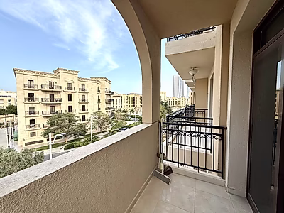 FOR SALE: Luxurious One Bedroom Apartment with Balcony in Damac Piazza, Lusail Fox Hills, Qatar