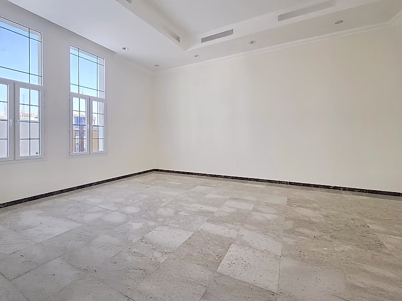 Ultra Luxury 9BR Villa | 1,650 SQM | Pool, Elevator & 3 Majlis | Ijara Lusail - Photo 4