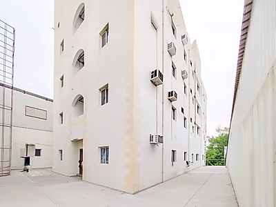 Labour Camp for Rent Old Industrial Area 36 rooms