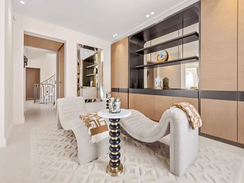 Ultra-Private Luxury Villa with Panoramic Sea Views – Cannes - Photo 7