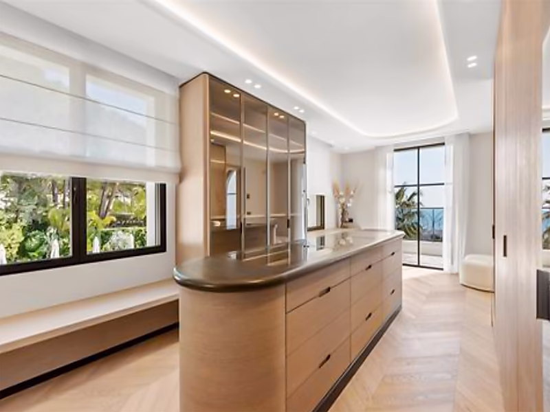 Ultra-Private Luxury Villa with Panoramic Sea Views – Cannes - Photo 17