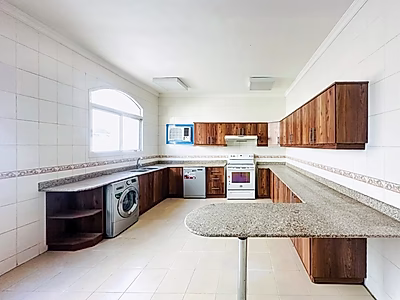 Massive 5Br SF villa | Family Home with Private Garden