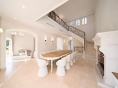 Cap d’Antibes West Side Contemporary Luxury Villa with Sea View