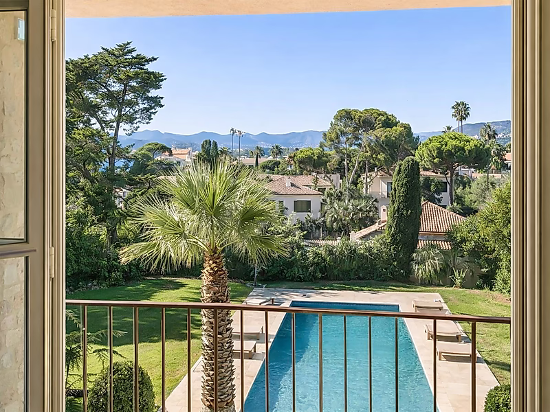 Cap d’Antibes West Side Contemporary Luxury Villa with Sea View - Photo 7