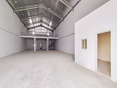 Warehouse for Rent in Birkat Al Awamer
