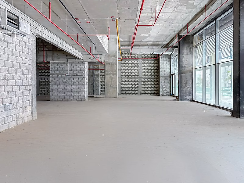 Chic Retail Space | Prime Visibility - Photo 3