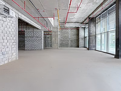 Chic Retail Space | Prime Visibility