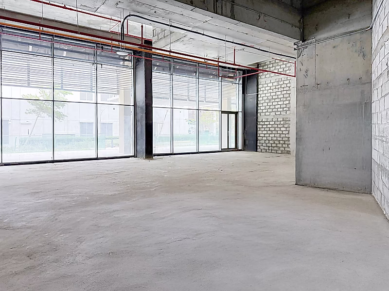285SQM HIGH CEILING LUXURY RETAIL SPACE | LUSAIL - Photo 2