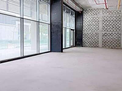 Premier Retail Space with Exquisite Design