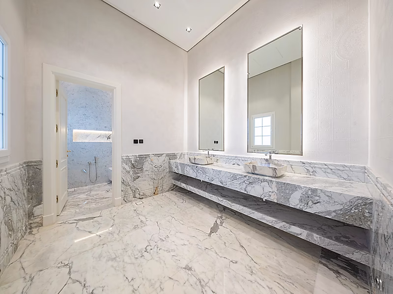 Luxury Villa for Sale in Al Kheesa – Exceptional Design & Premium Features - Photo 6