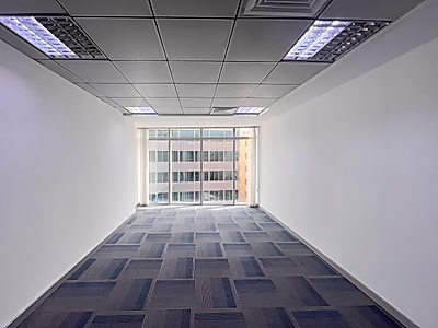 Premium 495 SQM Half-Floor Office | Fully Fitted |