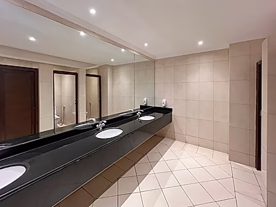 Premium 495 SQM Half-Floor Office | Fully Fitted |