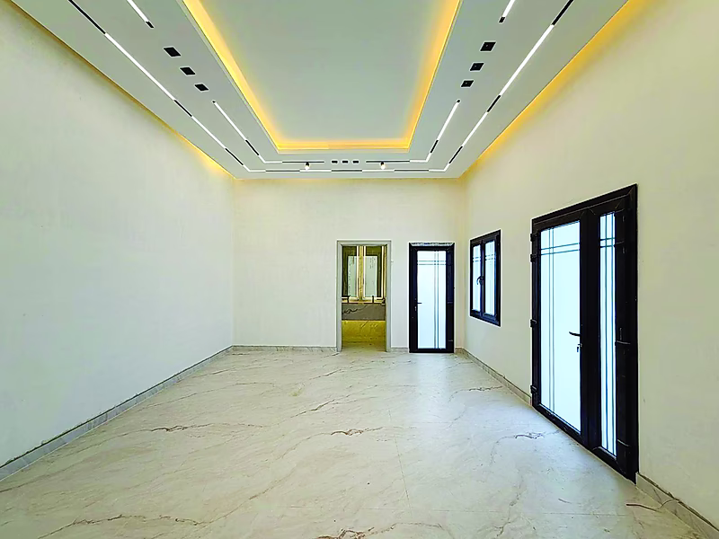 Exquisite Living: 6+ Bedrooms Awaits You - Photo 10
