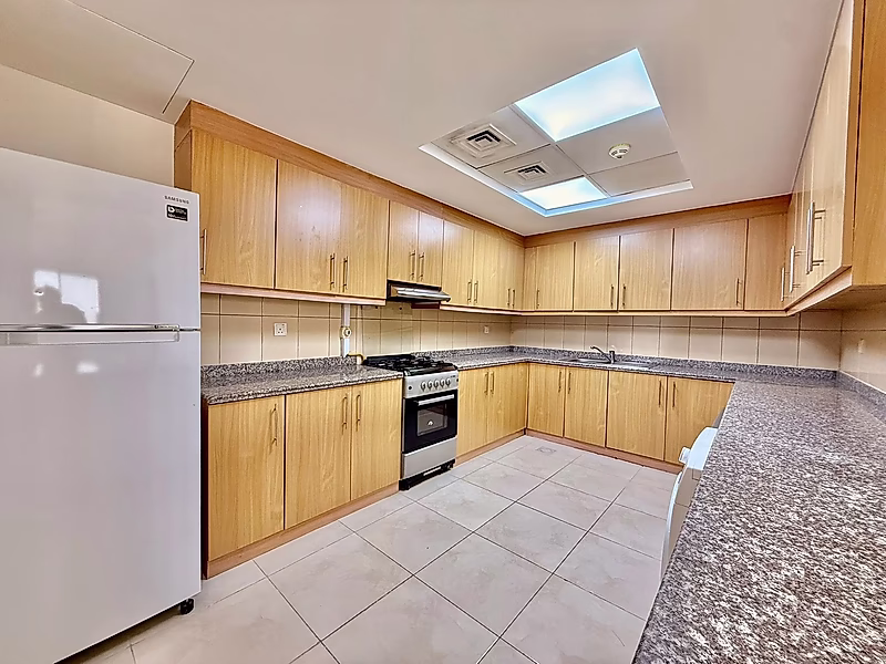 Hot Deal | 3 Bedrooms with Title Deed - Photo 6