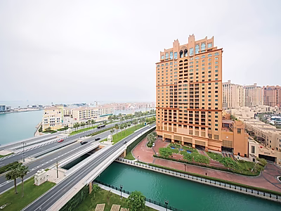 Upgraded 2BR with Balcony & Panoramic Views