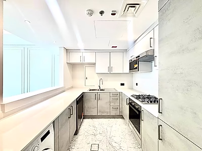 Elegant 2BR Marina Retreat with Scenic Views