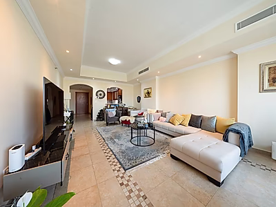 Best Deal | Luxury 2-Bedroom Apartment | Full Marina View | High Floor | Best Deal in The Pearl
