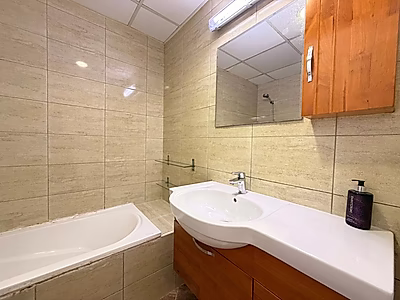READY INVESTMENT | STUDIO | FOX HILLS