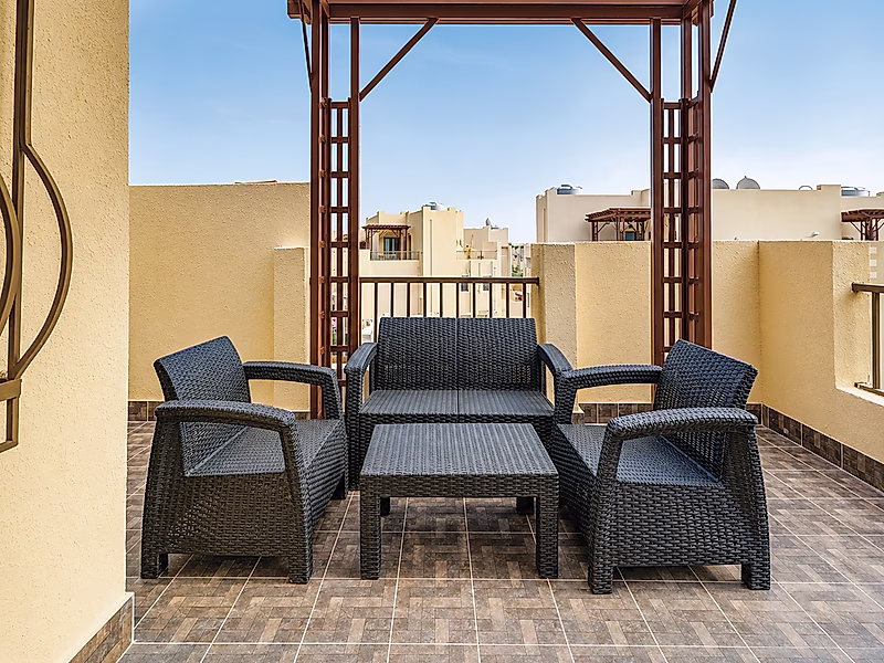 OUTSTANDING COZY VILLA | 5 BHK | BEST PRICE IN THE MARKET - Photo 4