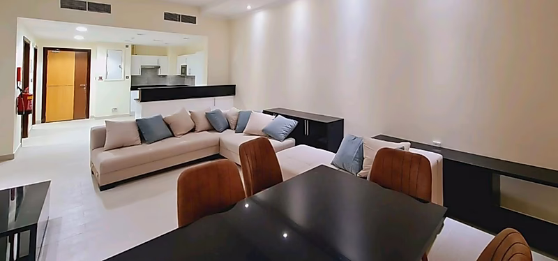 Chic 1BR Apartment | Modern Elegance - Photo 1