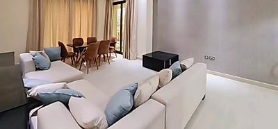 Chic 1BR Apartment | Modern Elegance