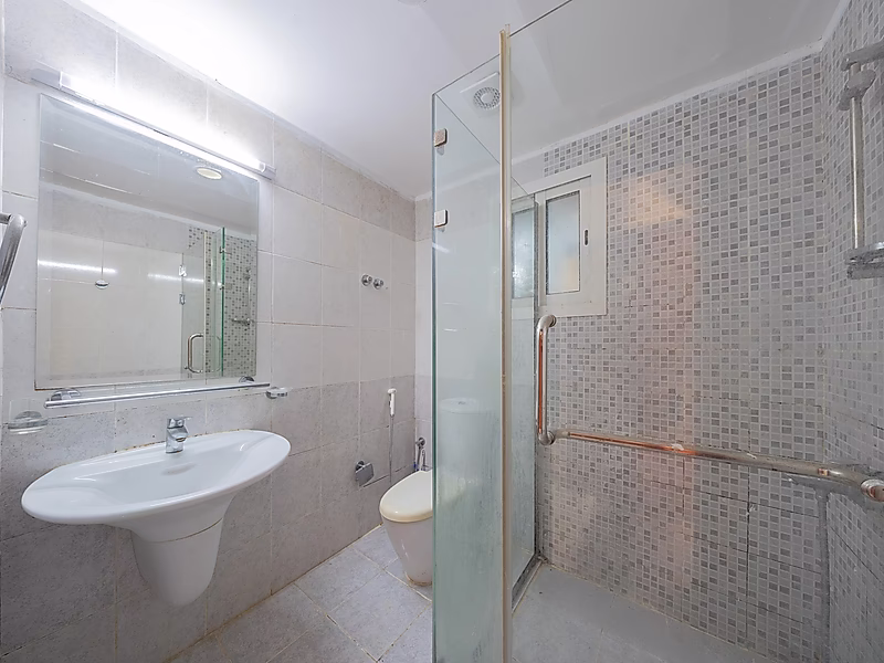 SPACIOUS 5BR APARTMENT FOR RENT | OLD AIRPORT - Photo 10